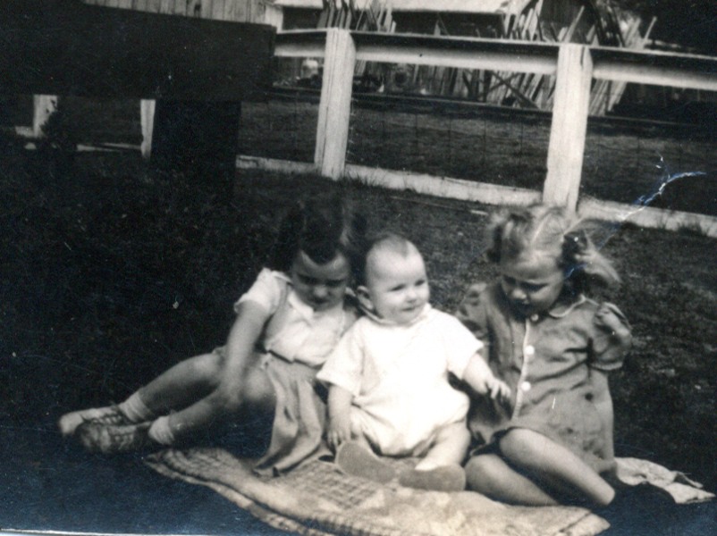 Alice, Francis and Jim Phillips 1946
