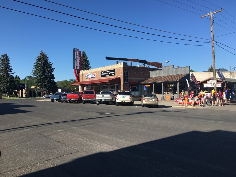 Cody
Big  rifle on top of building
