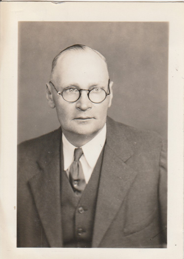 Old Unidentified McClanahan
