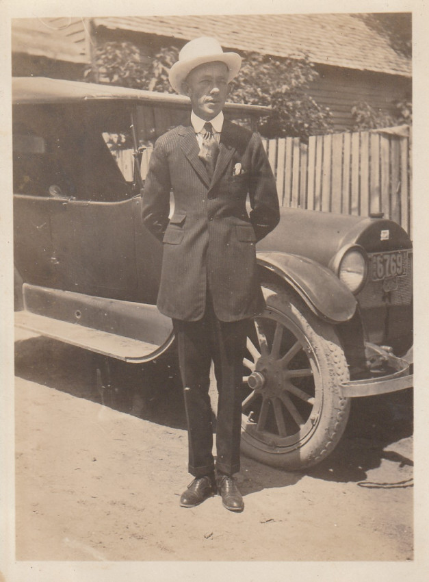 Old Unidentified McClanahan
