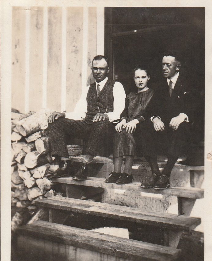 Old Unidentified McClanahan
