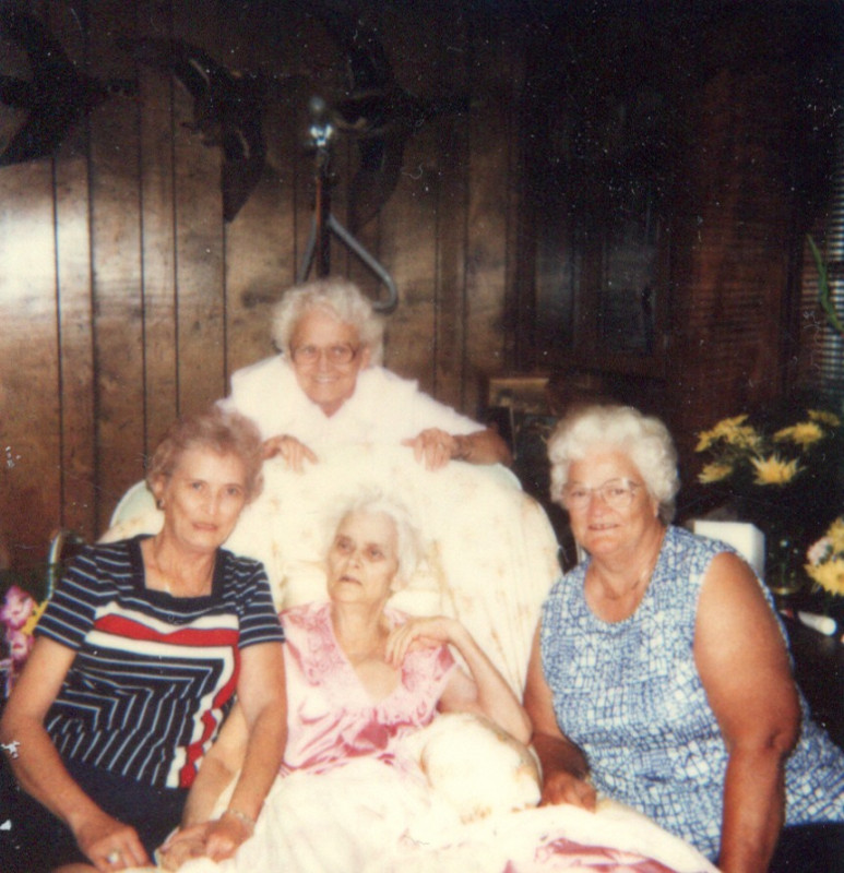 Pauline Birthday June 5, 1985 73 years old
June 5, 1985
