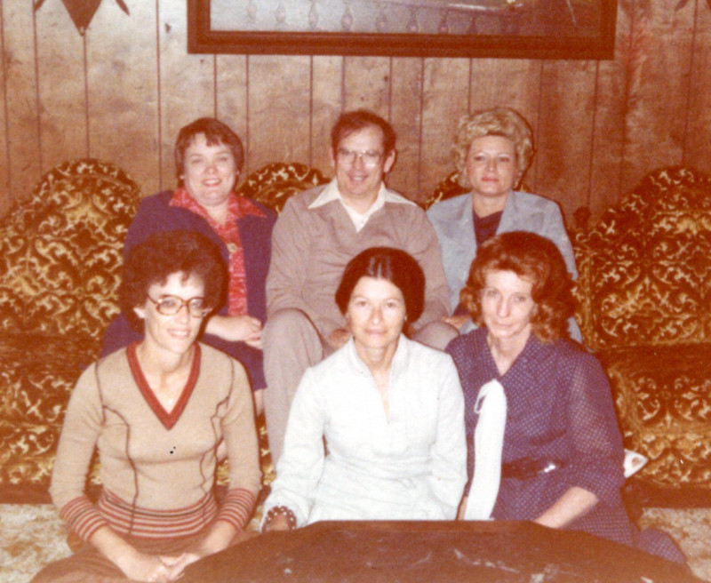 Octobet 19, 1977
Alice Tarantino,Elza McClanahan, Betty Foster, Francis Frazier, Jim Phillips, Linda Bates
