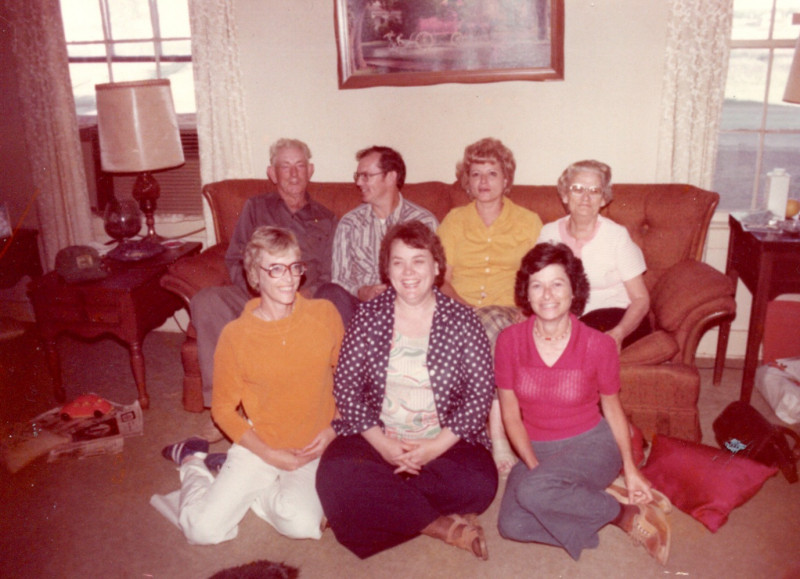 1975
