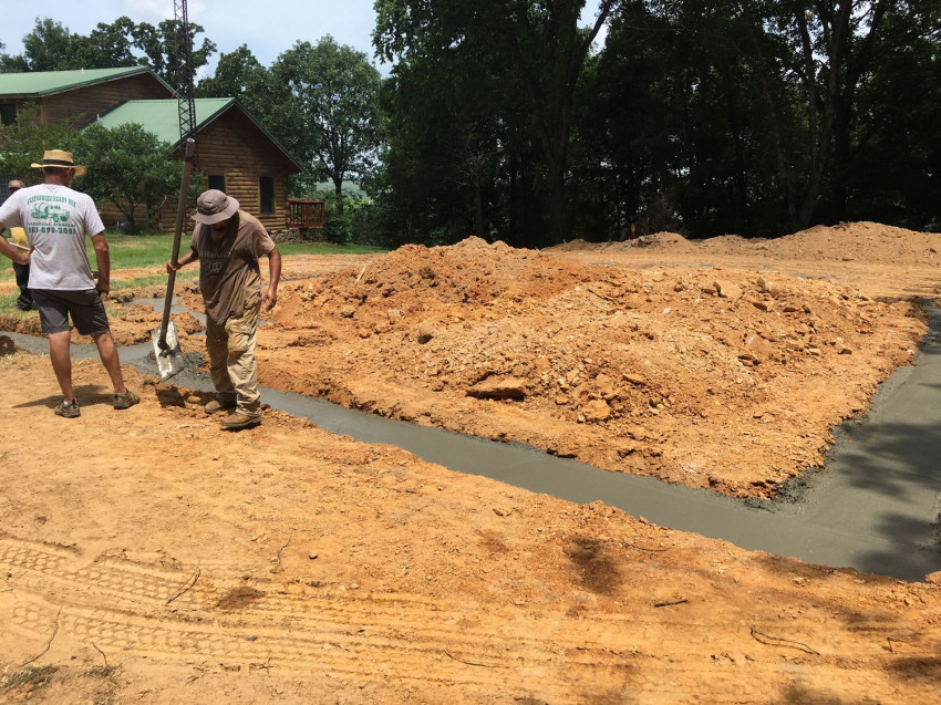 06-17-2022
Pour footing
