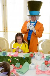 web_WDWRESORTSANDMORE_MADHATTERTEA_20161026_7841790296.jpeg