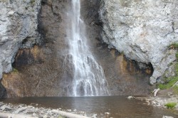 yellowstone_fairy_falls_IMG_2495.JPG